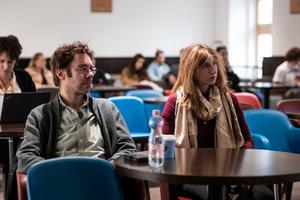 3_parhuzamos_narrativak_2026-2